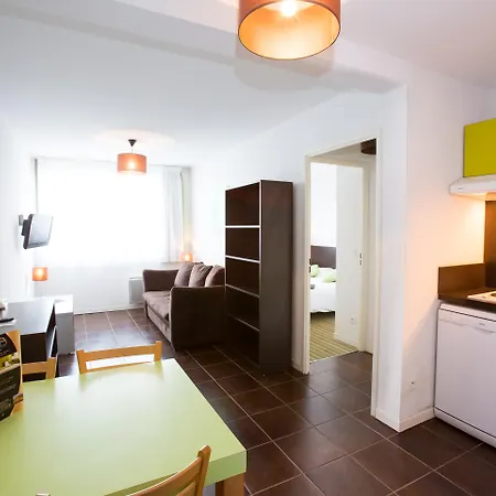 - Parc Des Expositions Aparthotel 3*