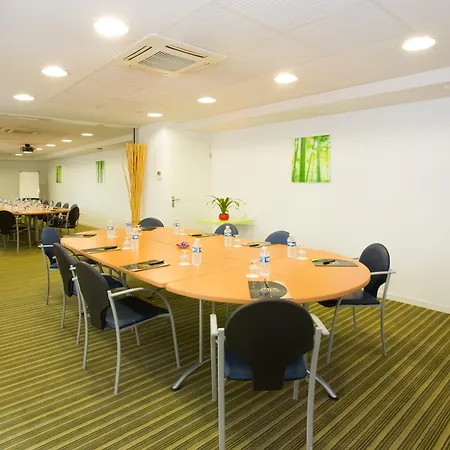 - Parc Des Expositions Aparthotel Bordeaux